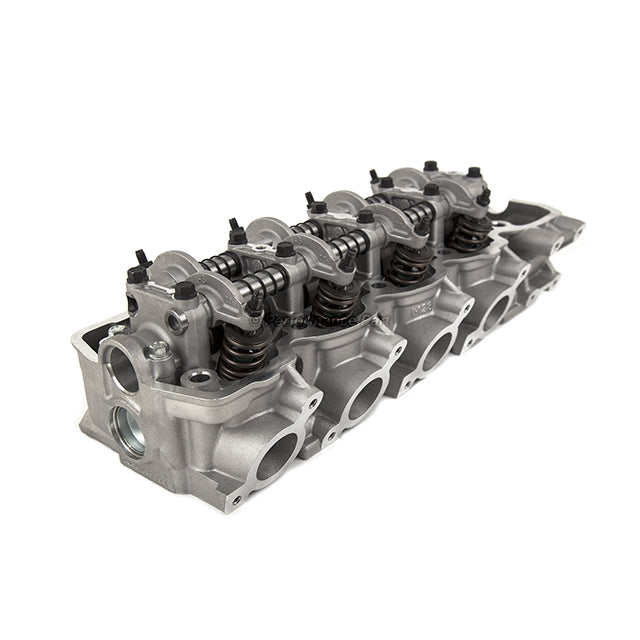 Complete Cylinder Head for 83-89 Mazda Boat Chrysler Mitsubishi 2.6L SOHC G54B